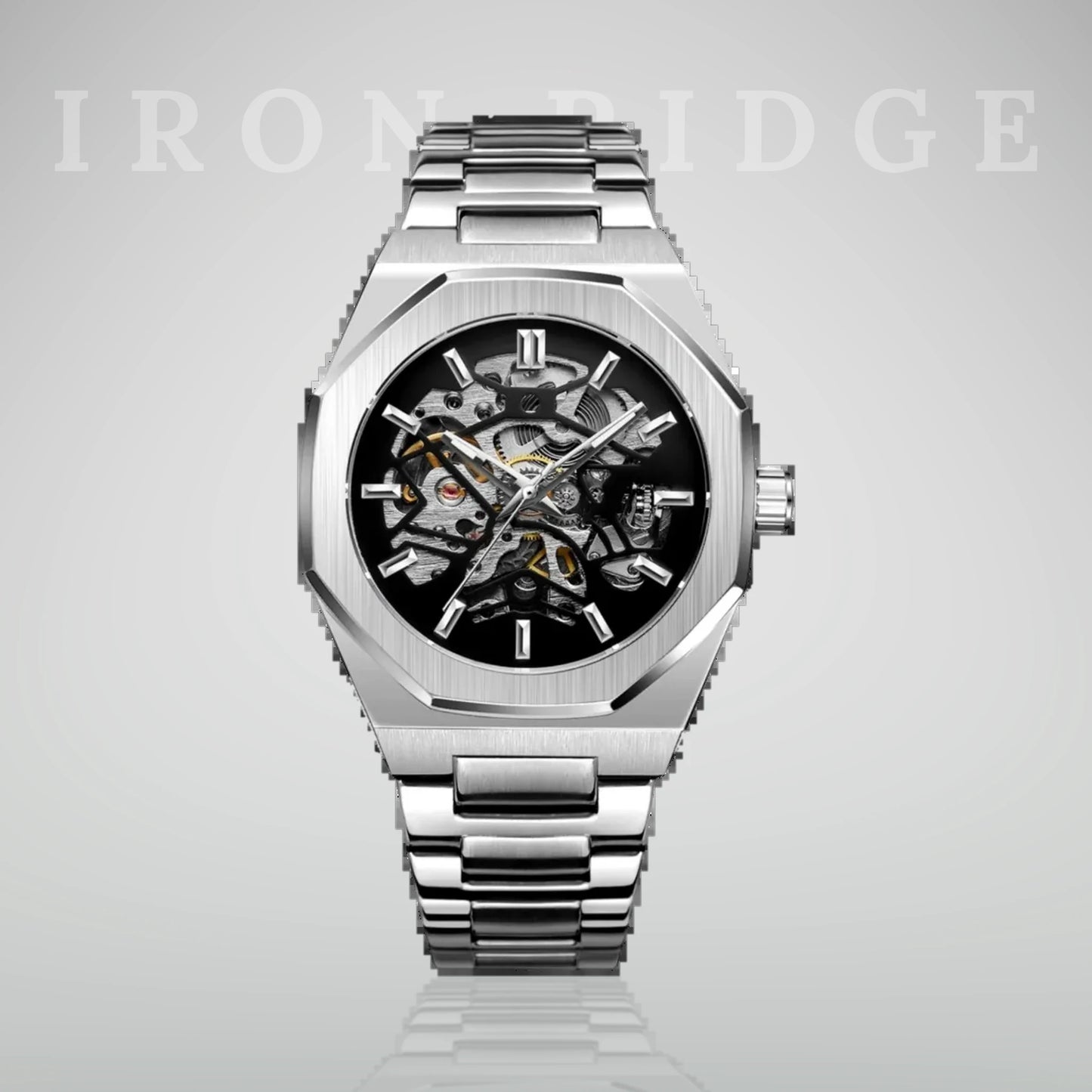 Elias Curren© Iron Ridge