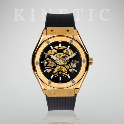 Elias Curren© Kinetic